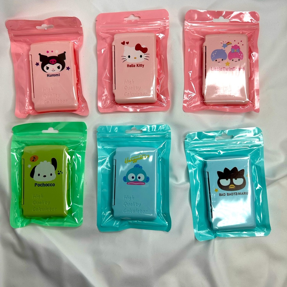 Sanrio KUROMI 8-Digit Mini Portable Calculator - Picture 6 of 6
